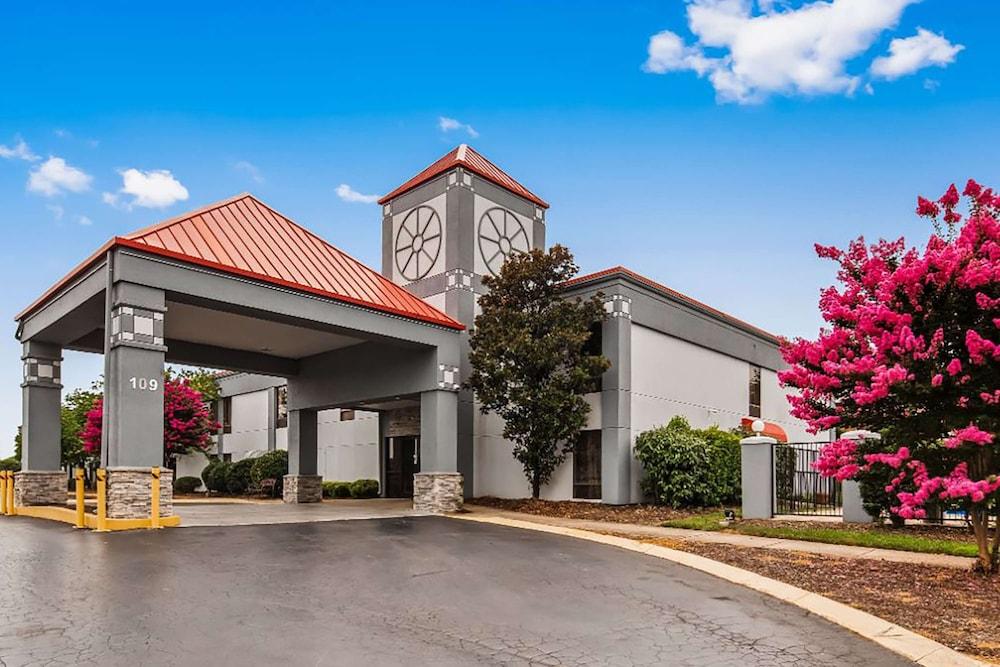 Baymont By Wyndham Lavergne La Vergne Exterior photo